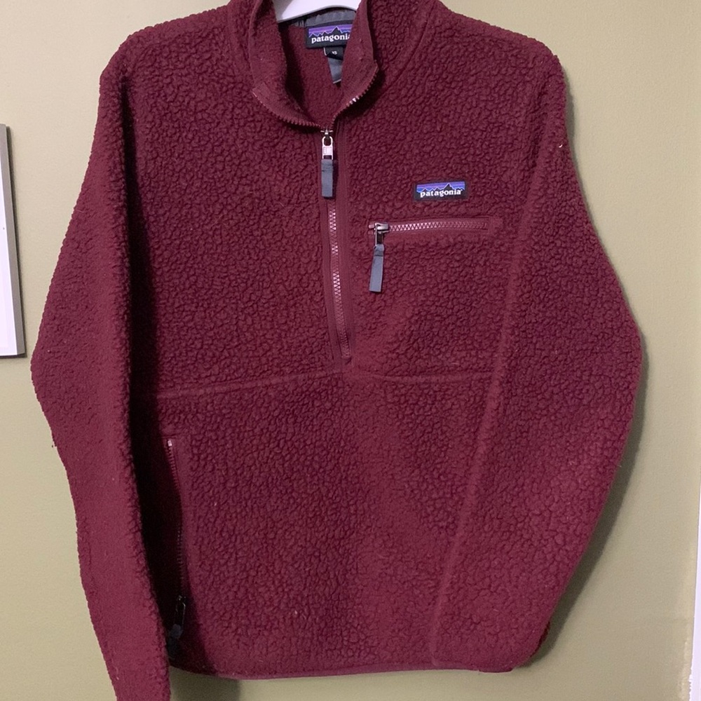 Burgundy Patagonia half zip